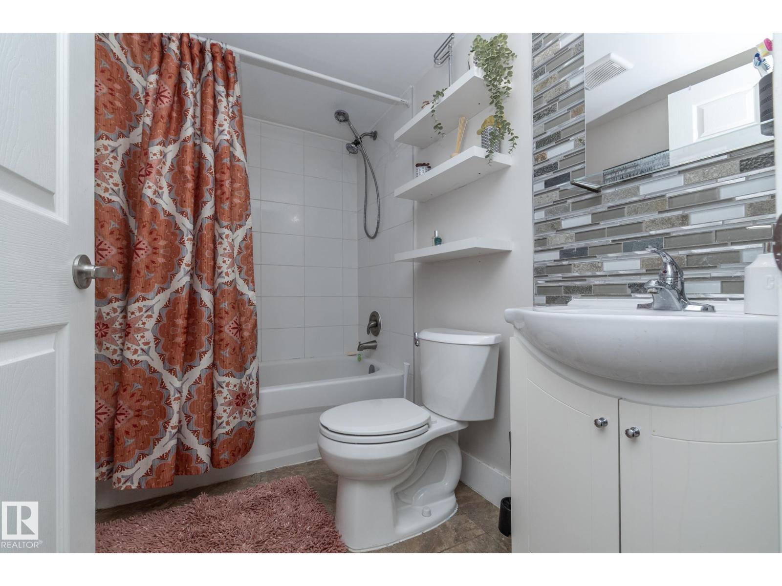 3511 33 AV NW, Edmonton