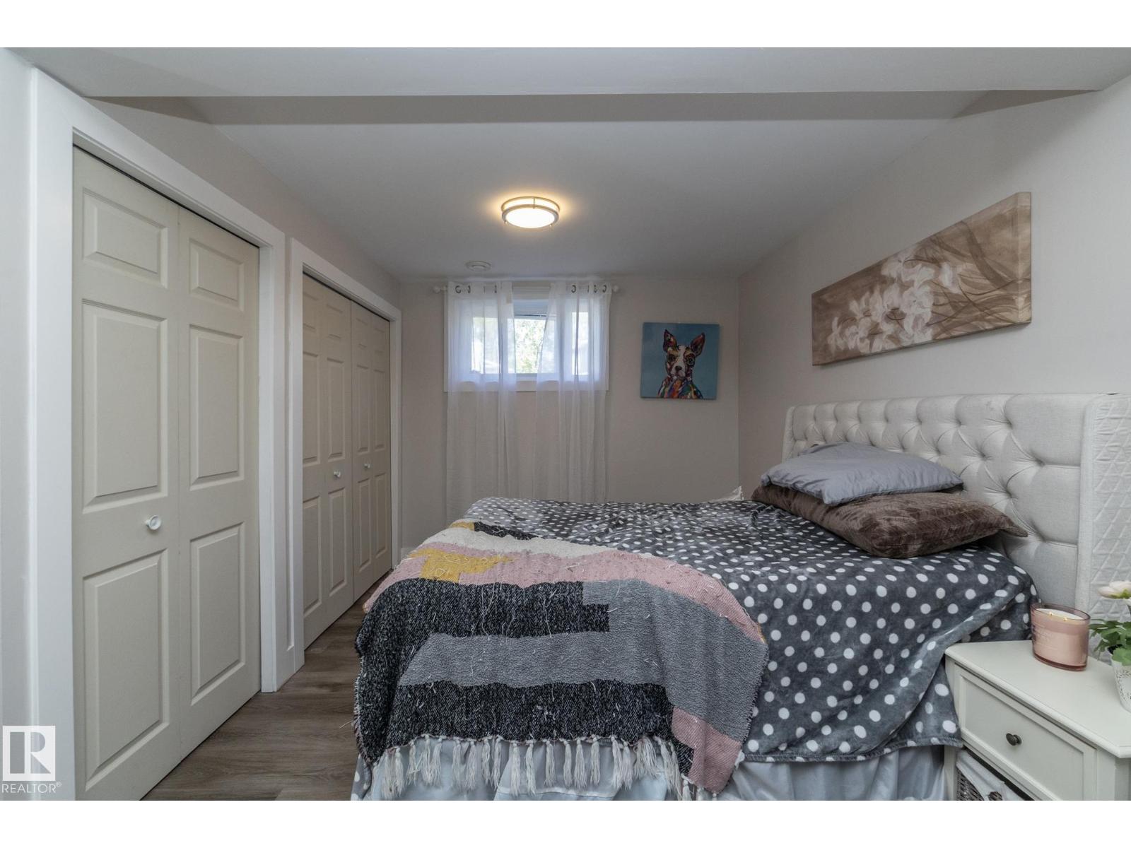 3511 33 AV NW, Edmonton