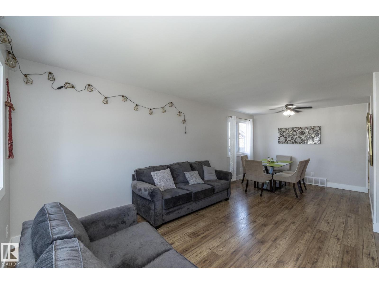 3511 33 AV NW, Edmonton