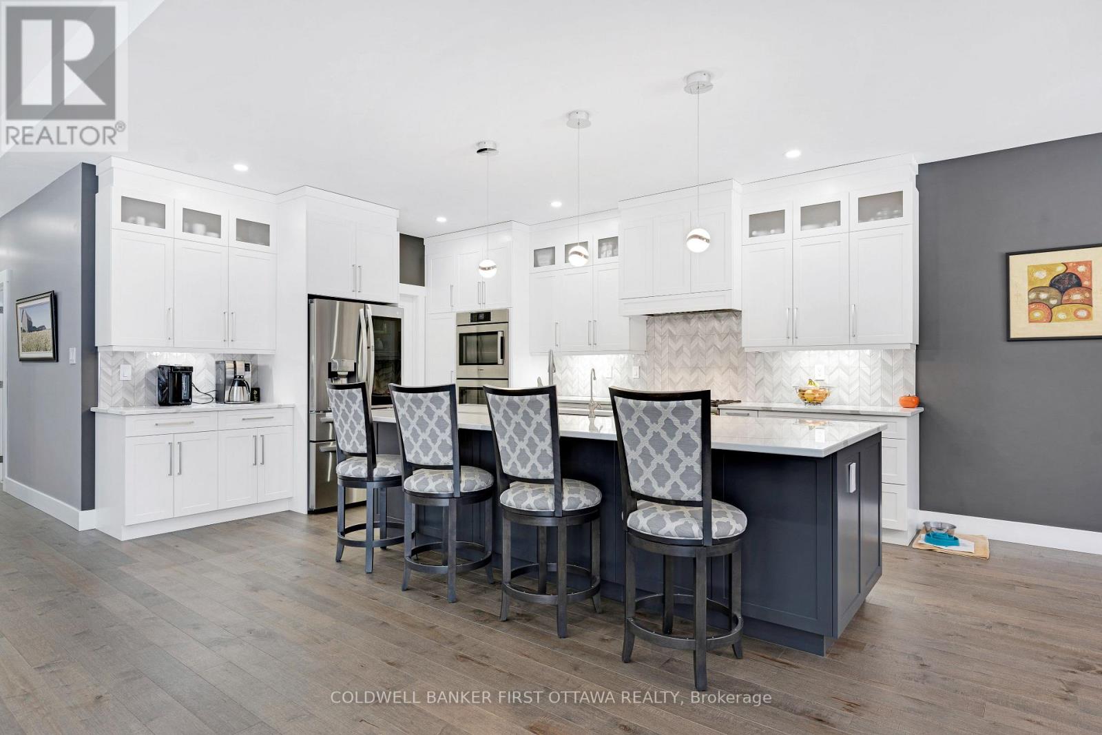 Ultimate luxury kitchen, quartz counters & island
