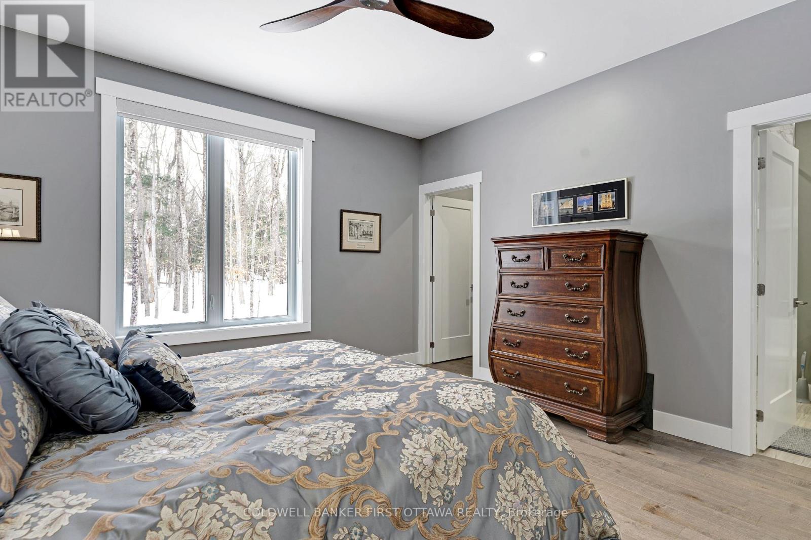 Second bedroom