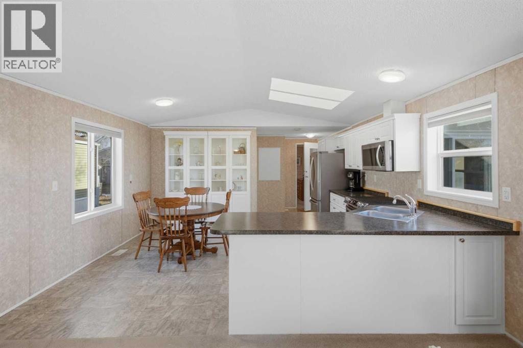298, 99 Arbour Lake Road NW Road NW — photo 11