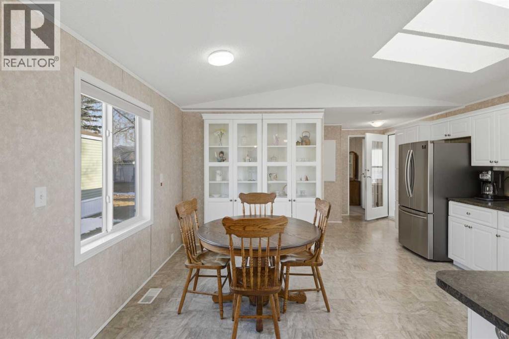 298, 99 Arbour Lake Road NW Road NW — photo 12