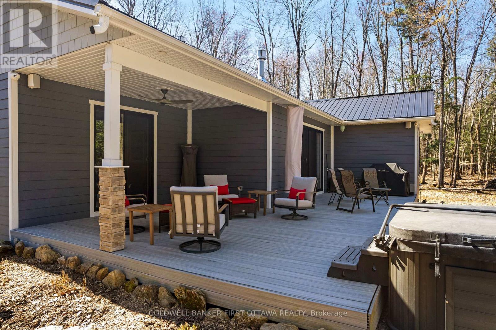 Patio doors to Trex deck & two propane BBQ hookups