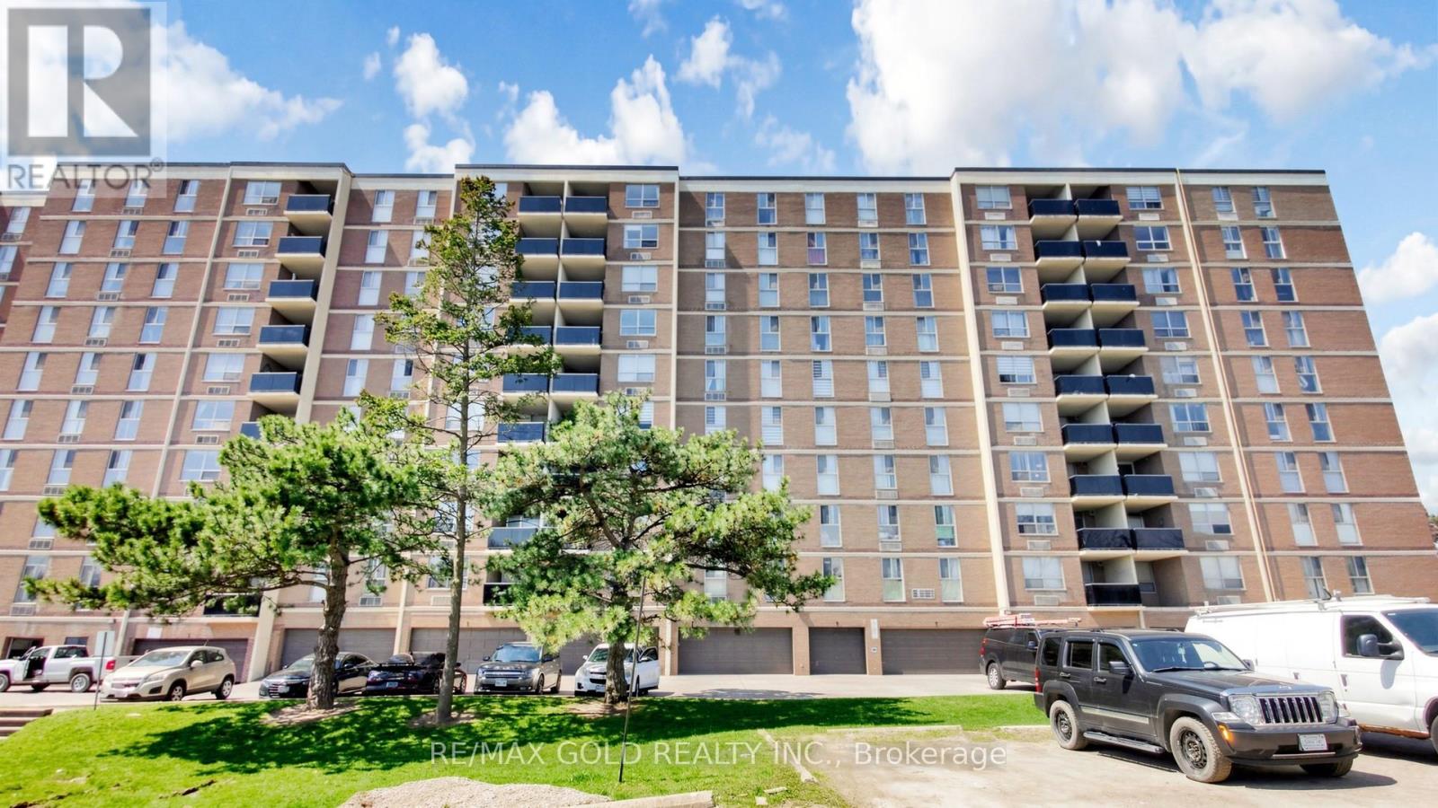 #102 2825 ISLINGTON AVENUE - 1