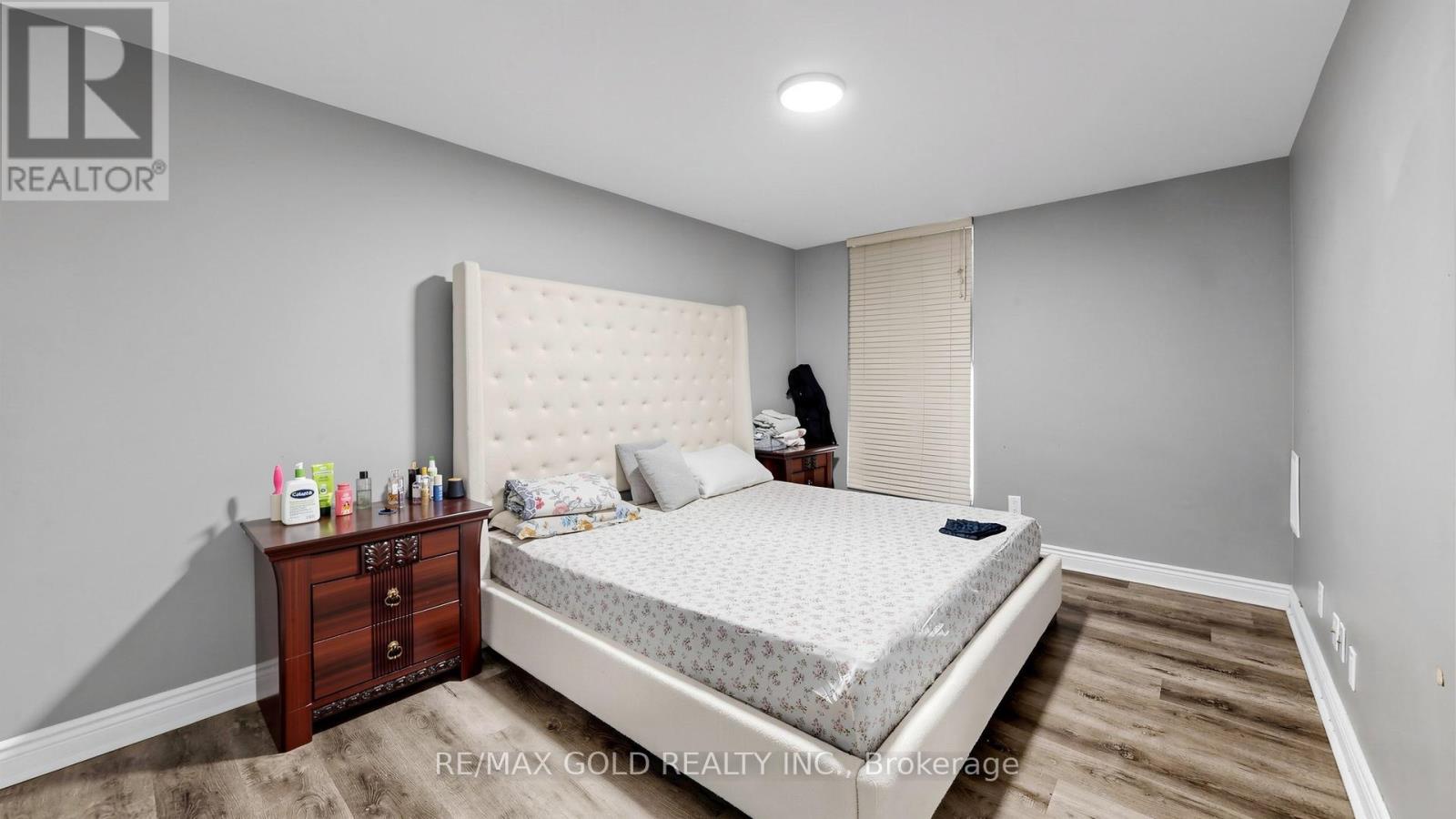 #102 2825 ISLINGTON AVENUE - 14