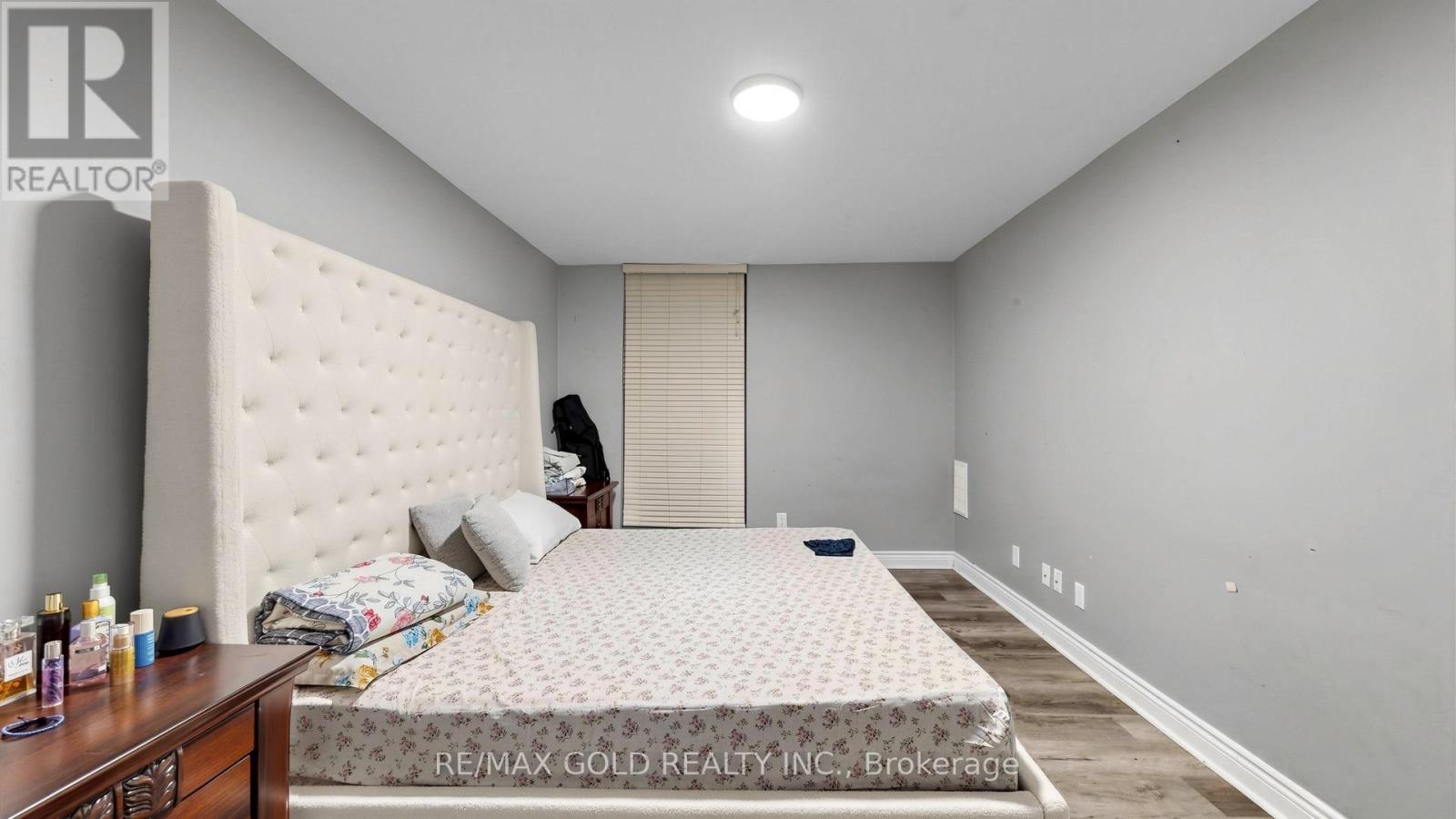 #102 2825 ISLINGTON AVENUE - 15