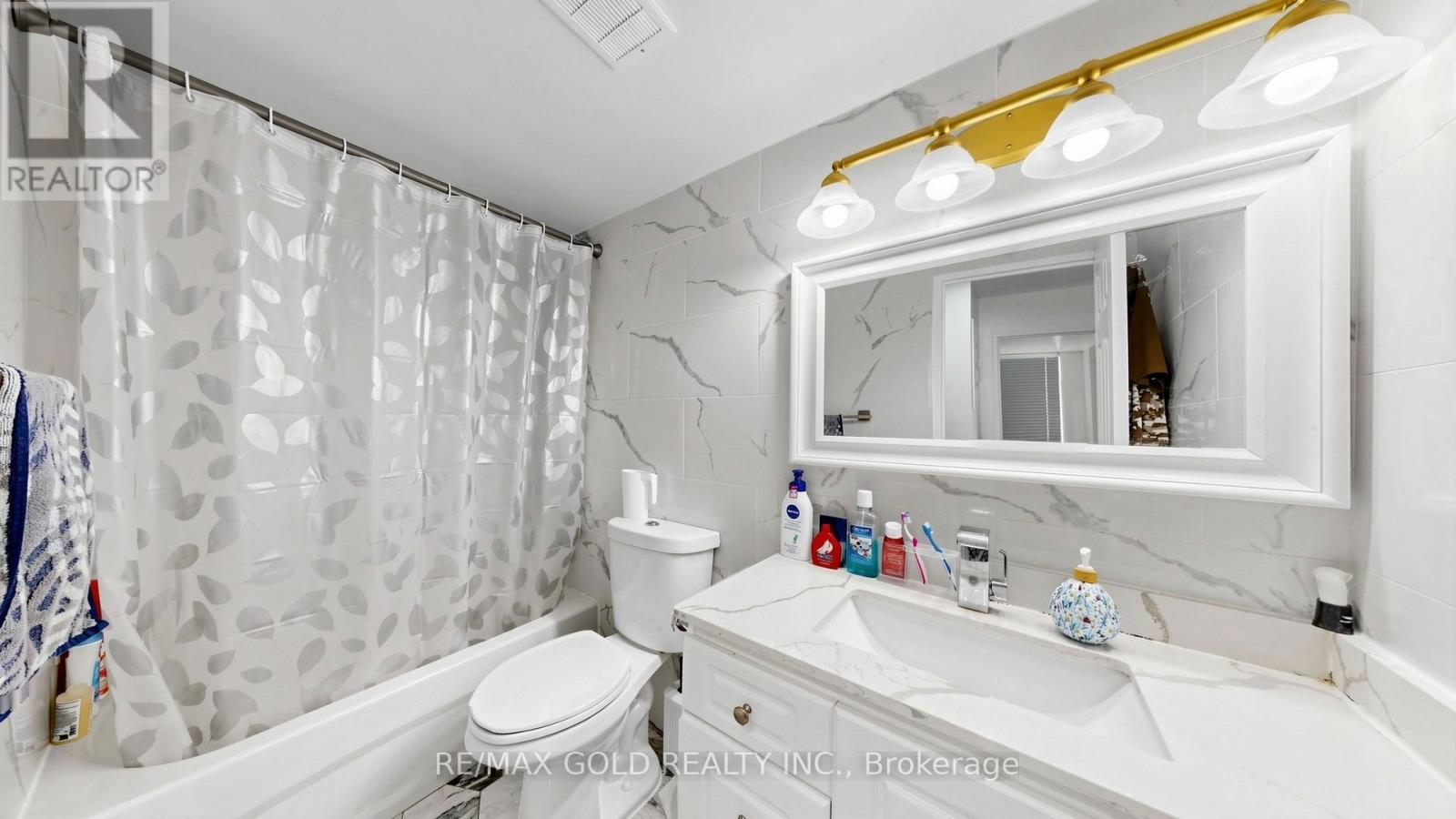 #102 2825 ISLINGTON AVENUE - 19