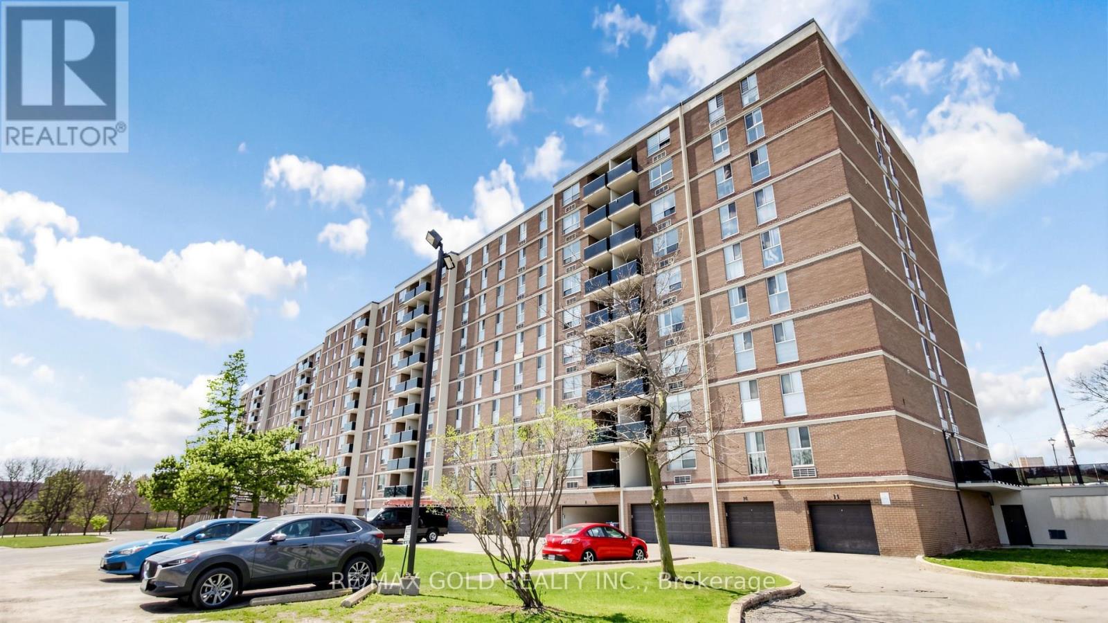 #102 2825 ISLINGTON AVENUE - 2