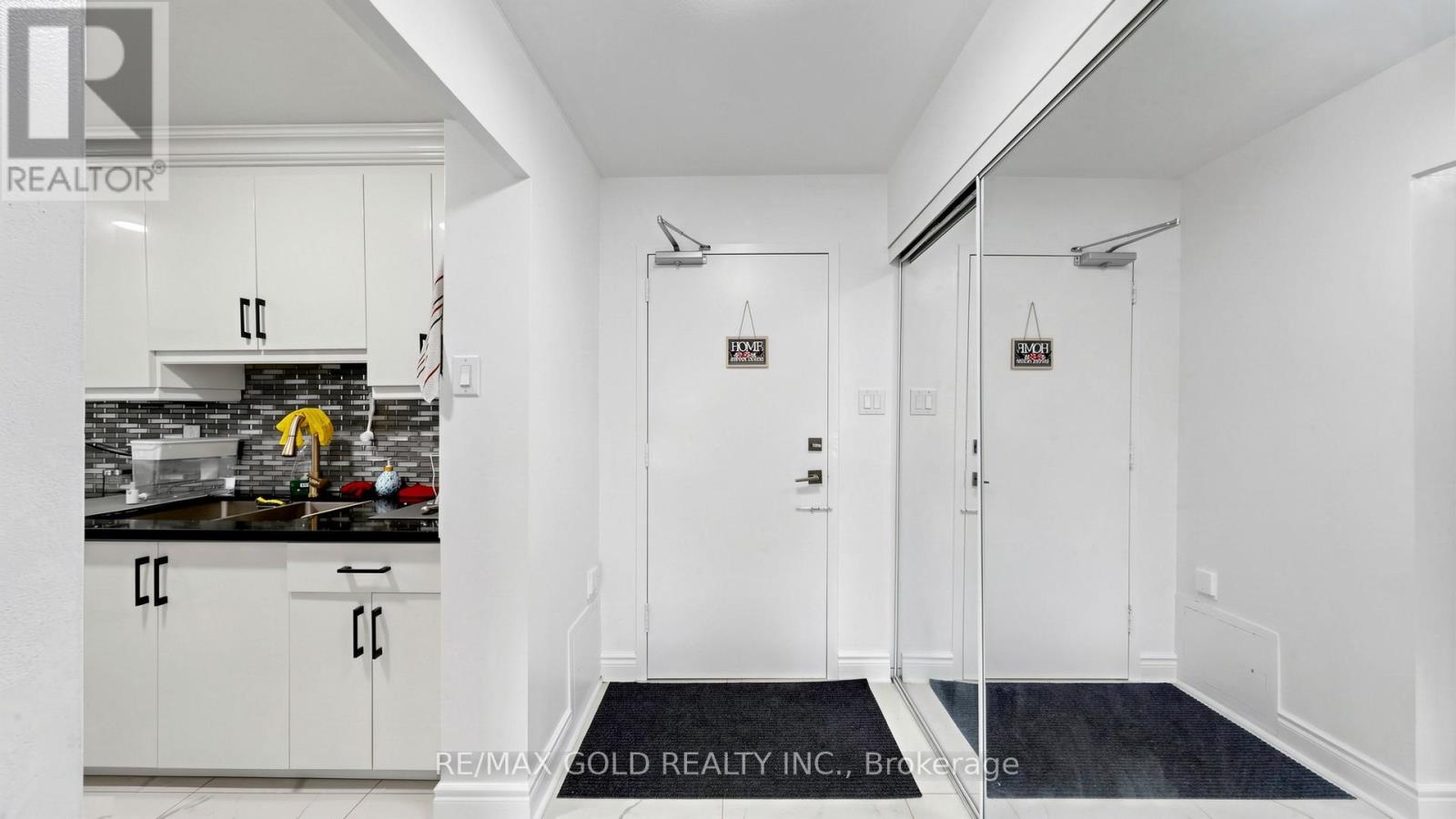 #102 2825 ISLINGTON AVENUE - 21