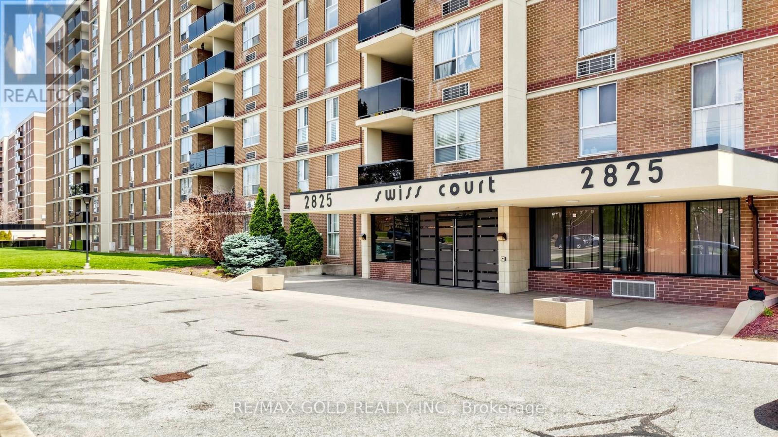 #102 2825 ISLINGTON AVENUE - 4