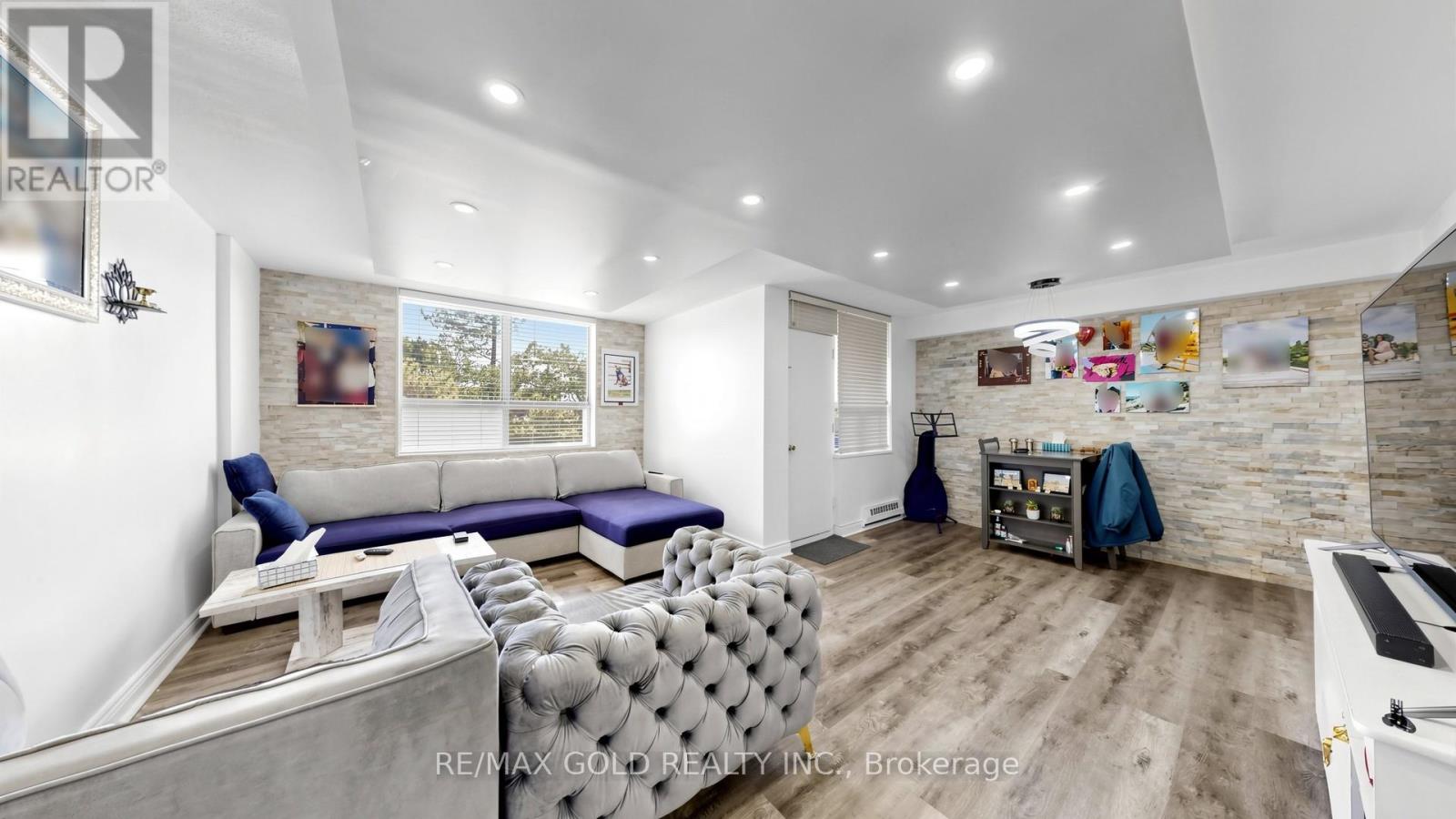 #102 2825 ISLINGTON AVENUE - 5