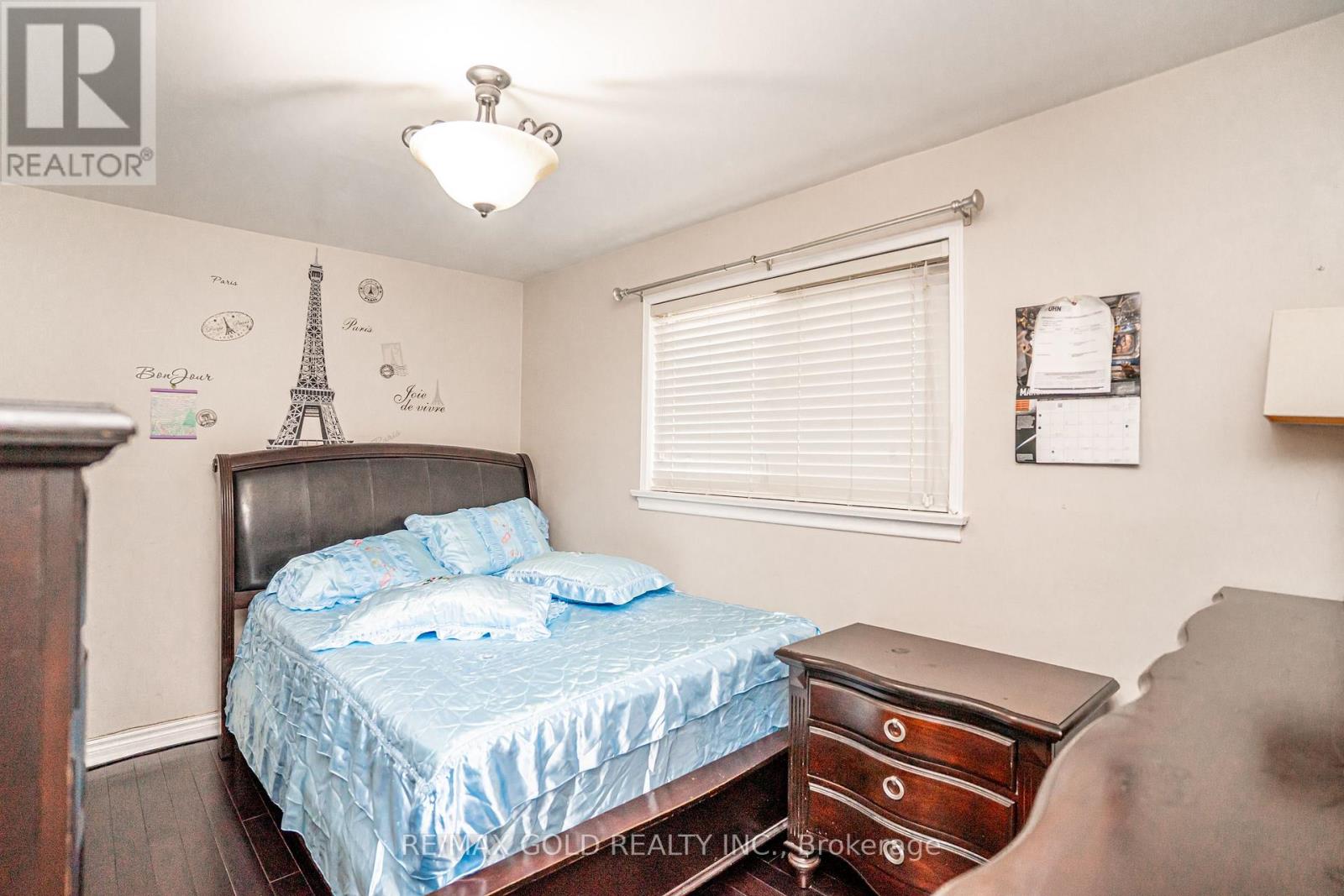 37 CARLYLE CRESCENT — photo 18