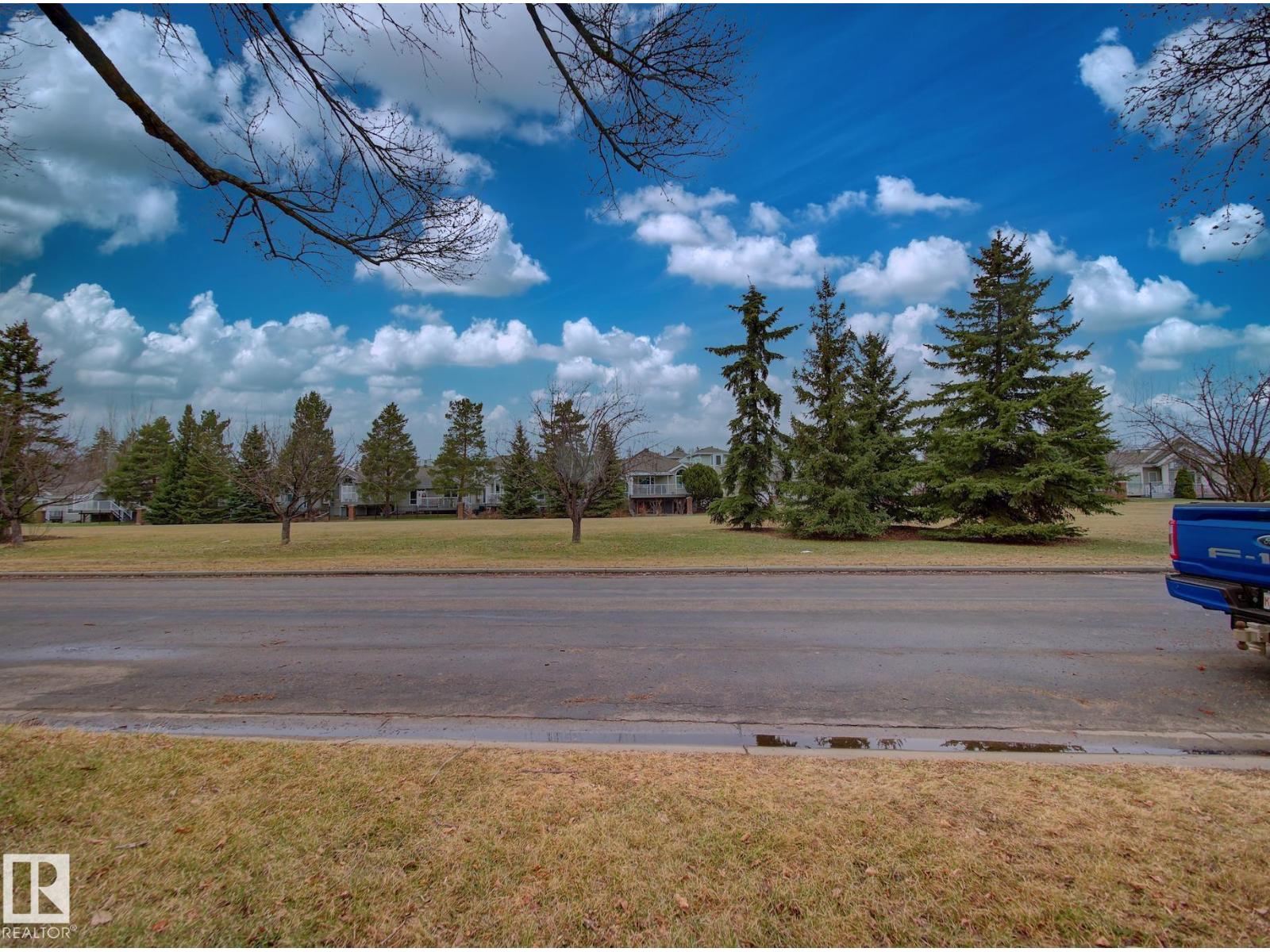 9533 77 AV NW, Edmonton