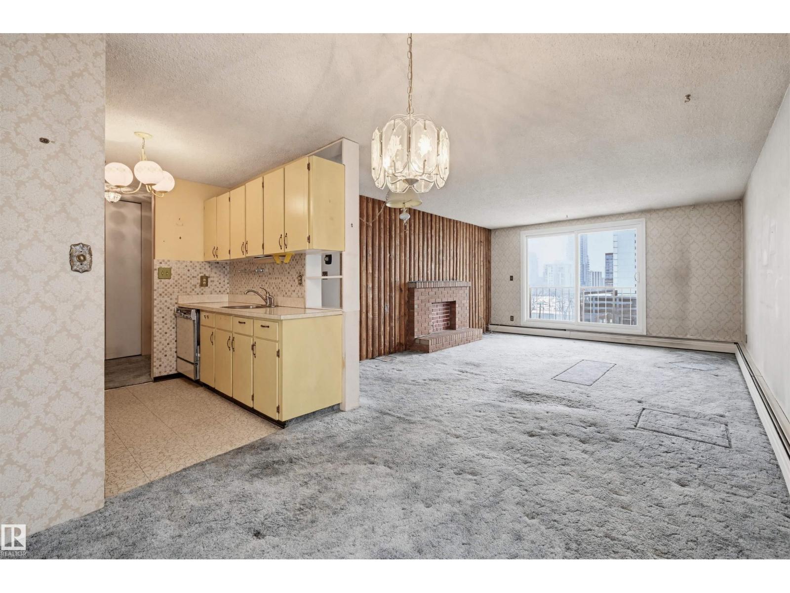 #701 10135 116 ST NW NW, Edmonton