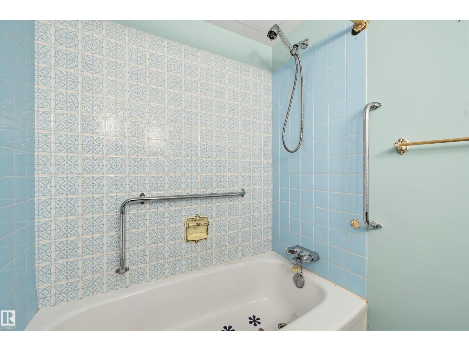 #701 10135 116 ST NW NW, Edmonton