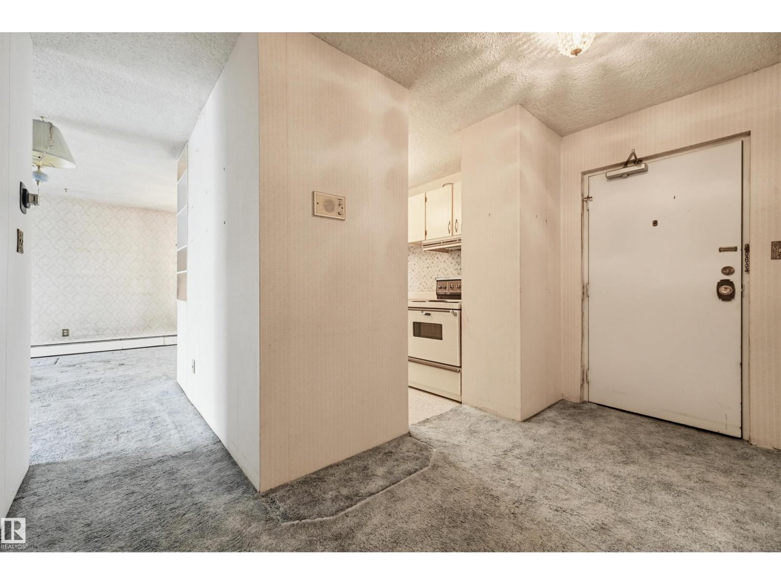 #701 10135 116 ST NW NW, Edmonton