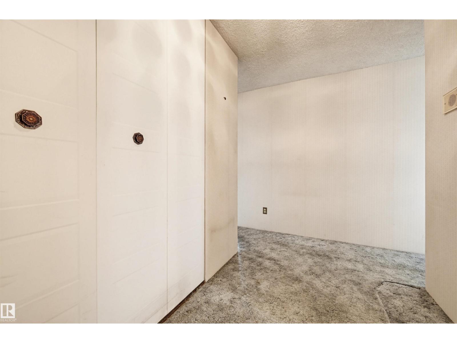 #701 10135 116 ST NW NW, Edmonton