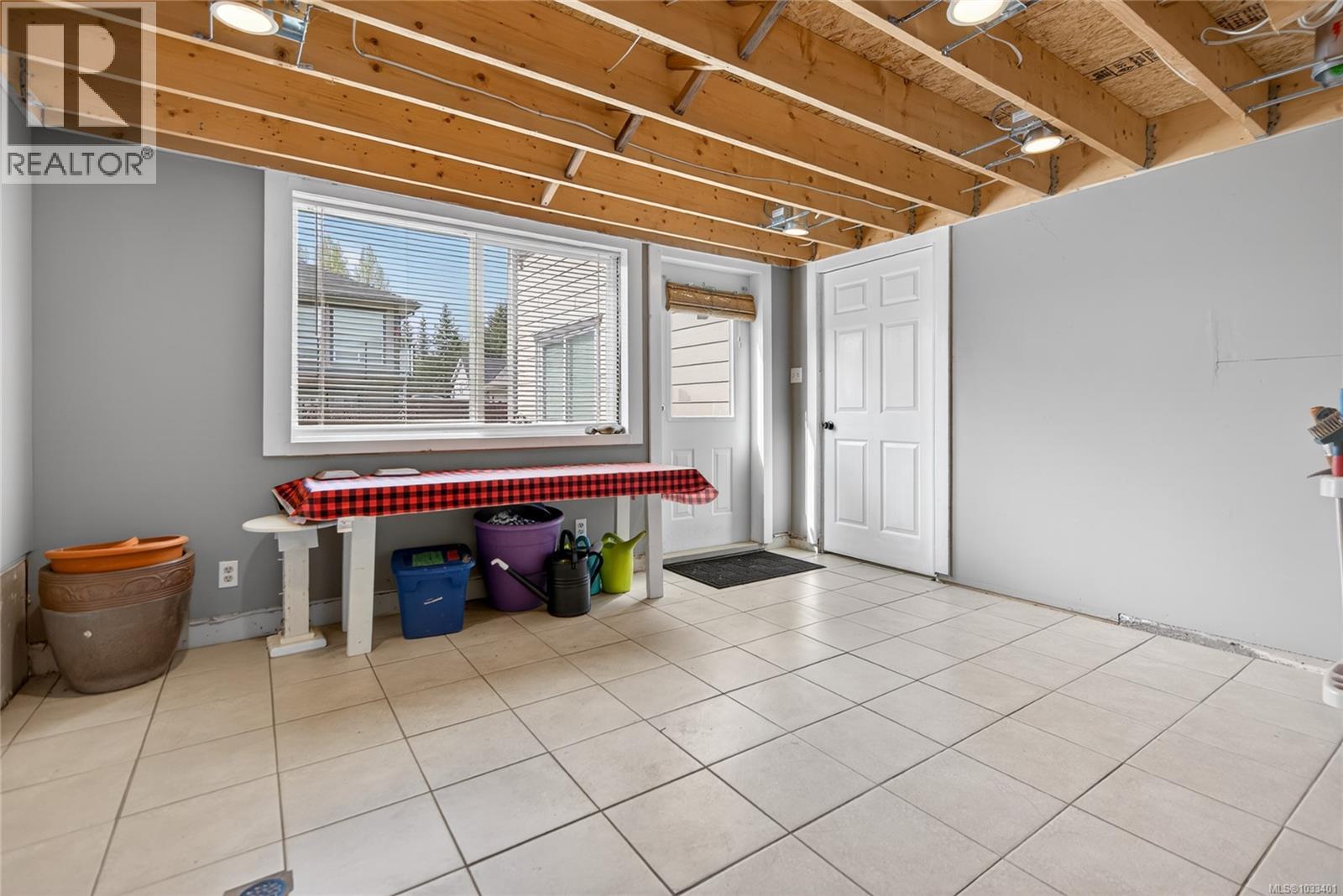 726 Cameleon Dr - 76