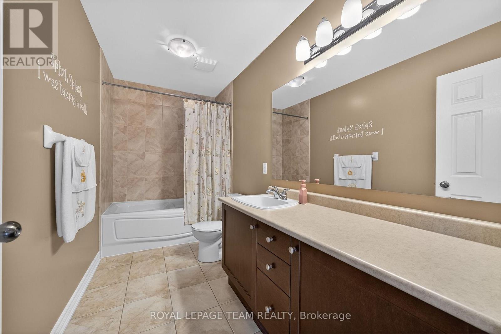 336 GLENBRAE AVENUE - 32