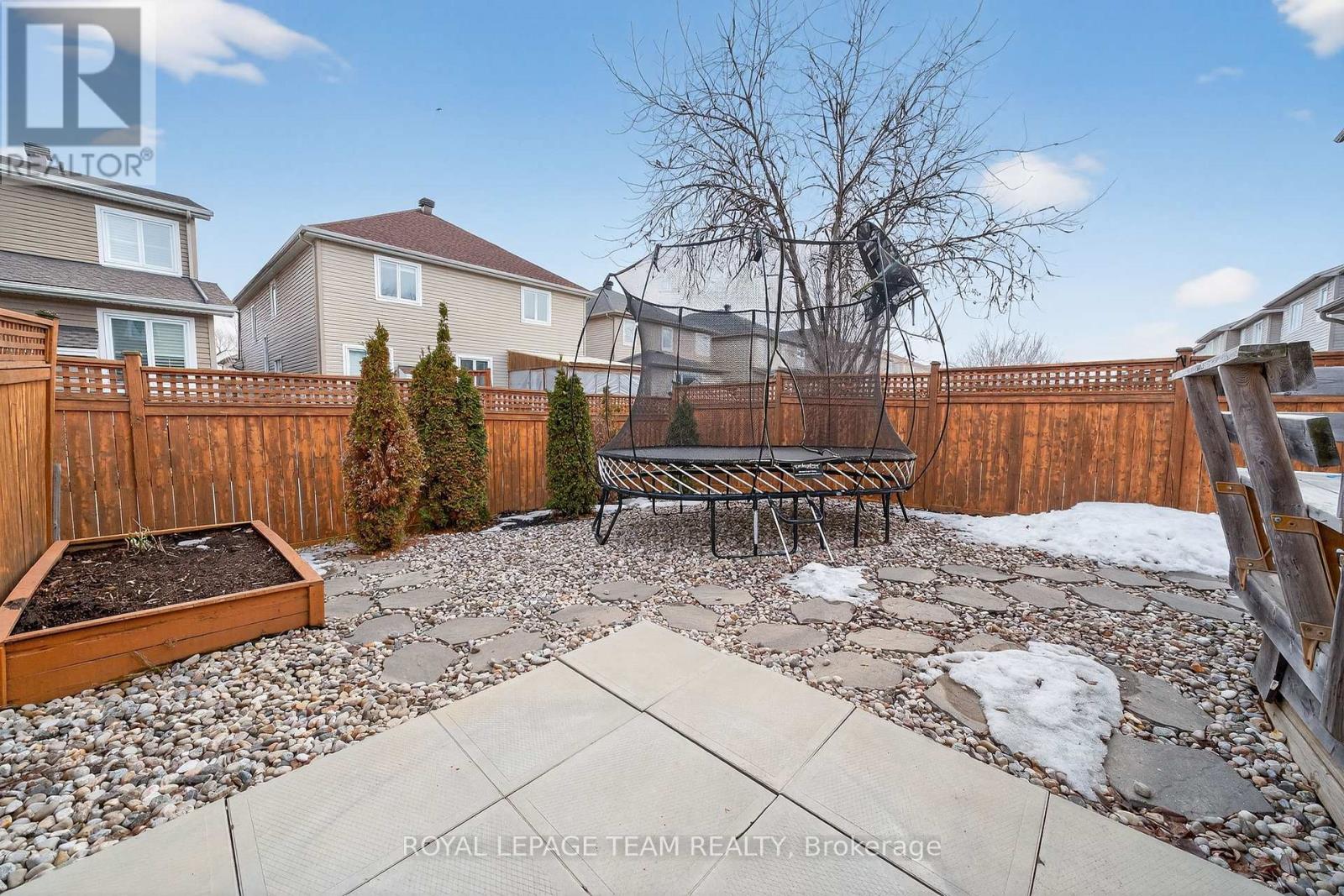 336 GLENBRAE AVENUE - 42