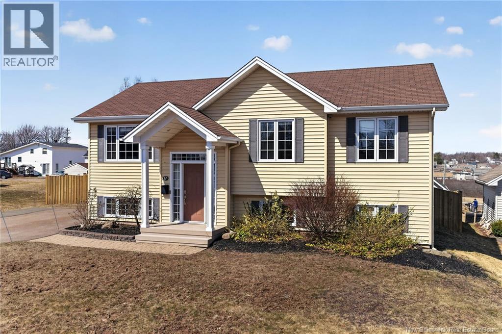 87 Fidele Court - Image 2