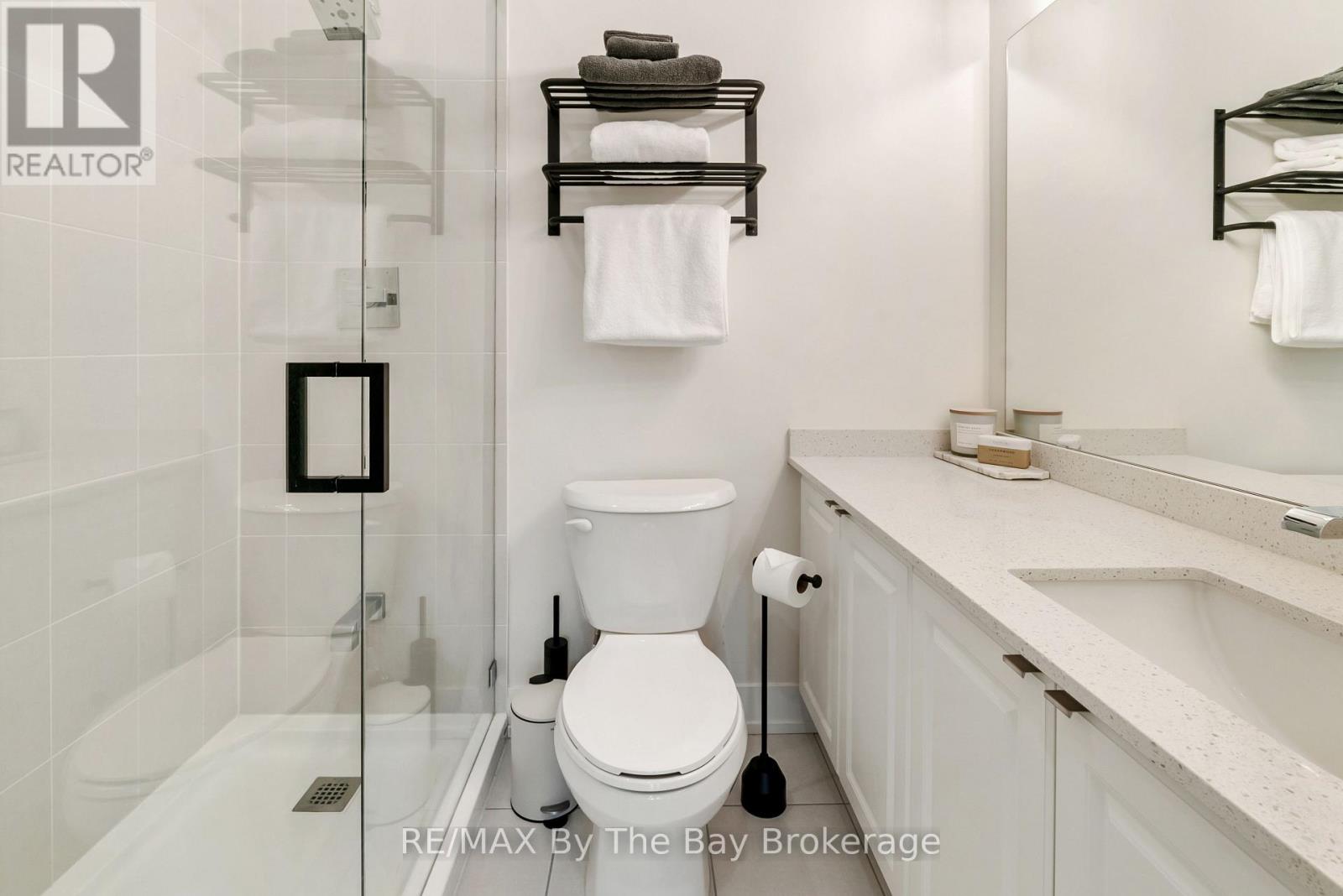 Primary bedroom with 4-piece ensuite
