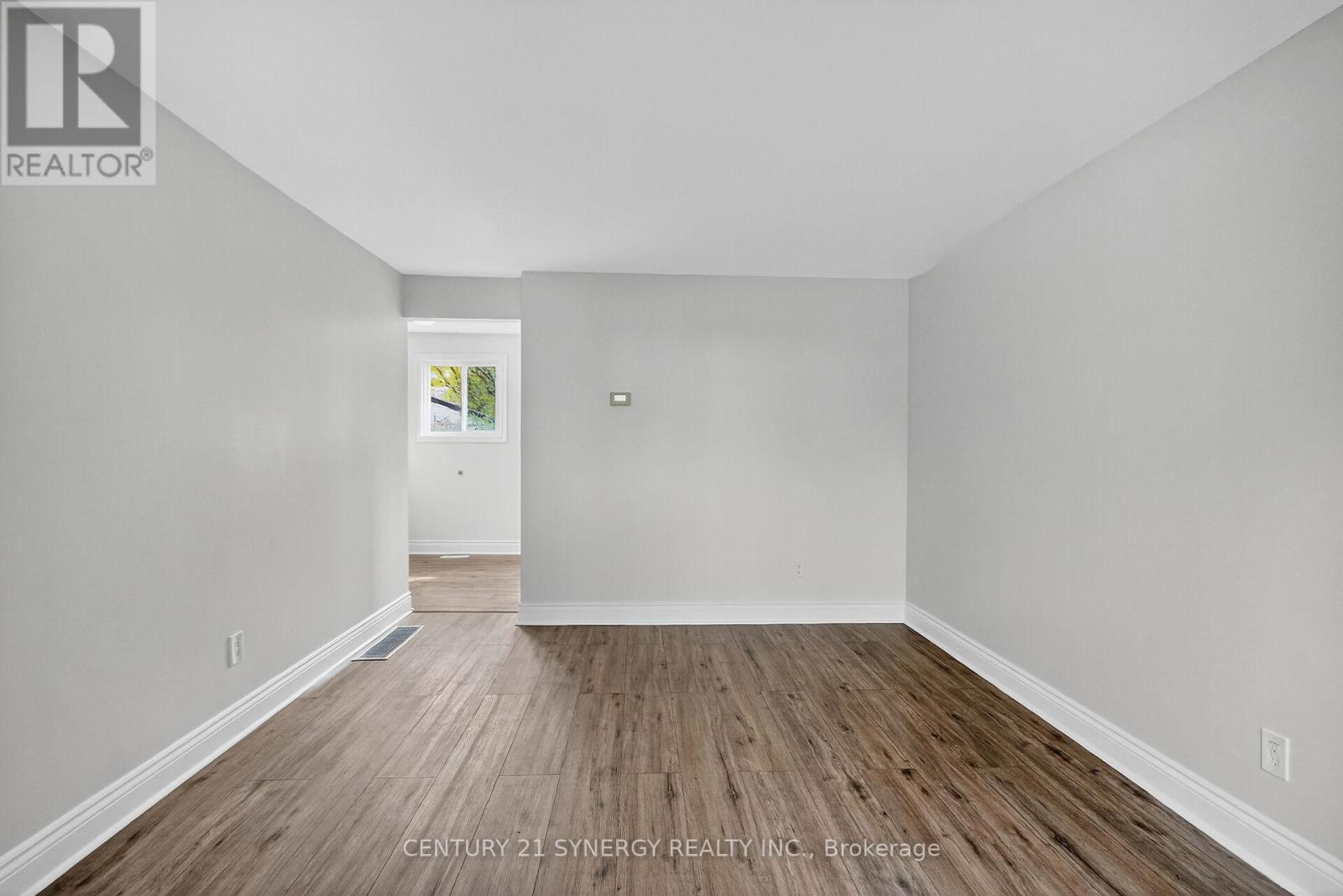 928 MEADOWLANDS DRIVE — photo 12