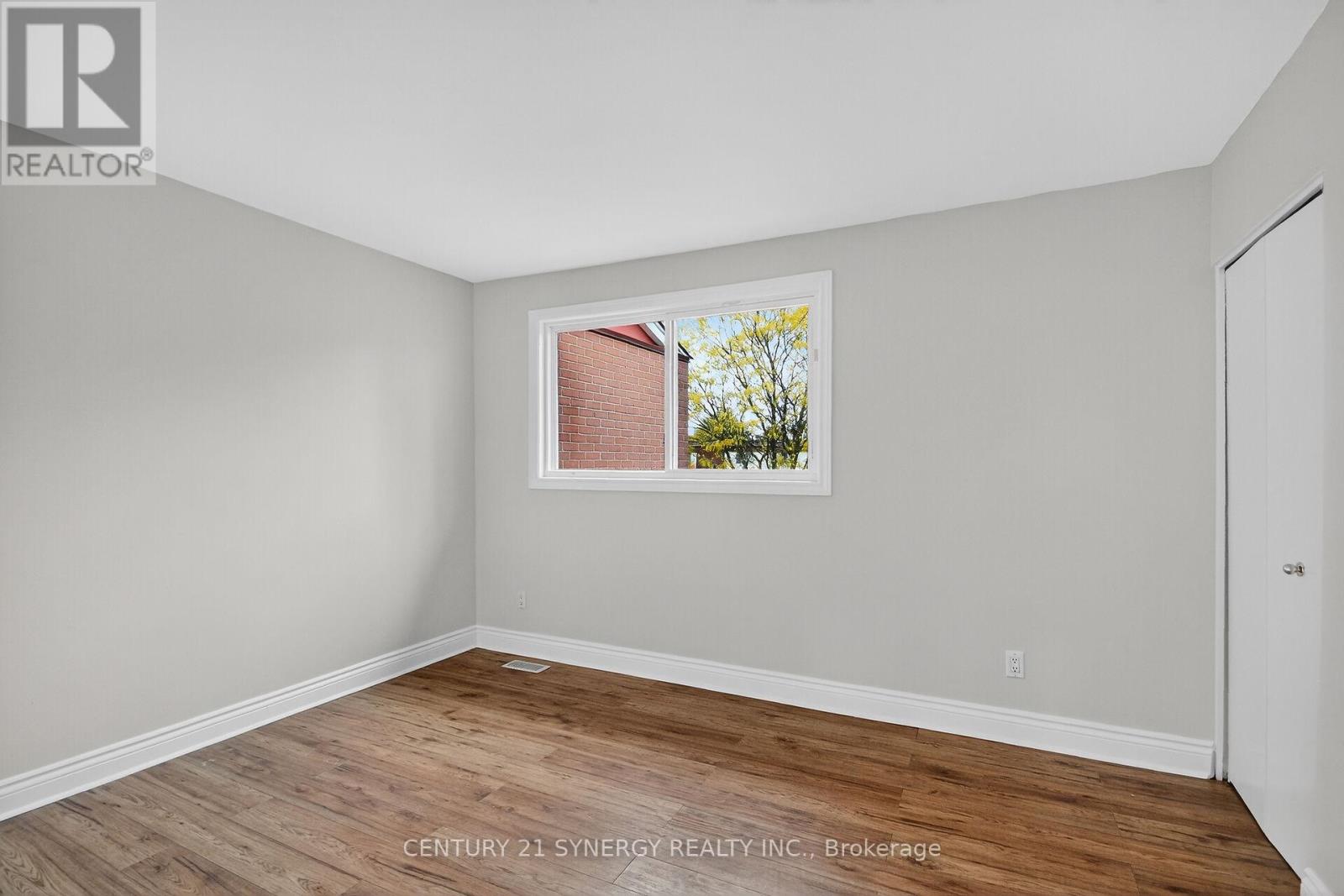 928 MEADOWLANDS DRIVE — photo 15