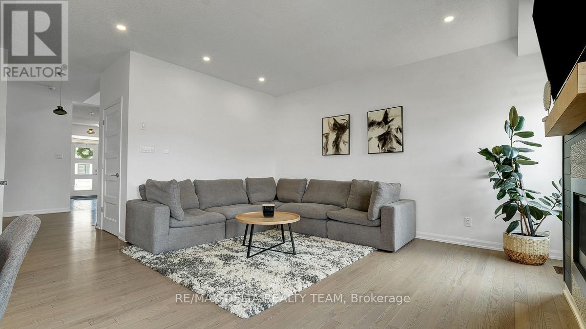 1269 DIAMOND STREET — photo 12