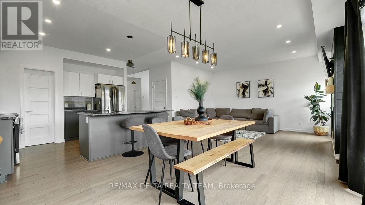 1269 DIAMOND STREET — photo 19