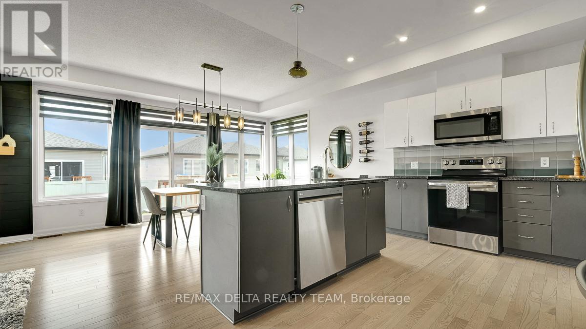 1269 DIAMOND STREET — photo 23