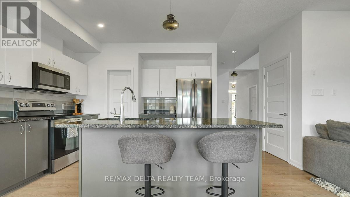1269 DIAMOND STREET — photo 27