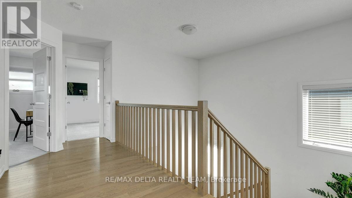1269 DIAMOND STREET — photo 33