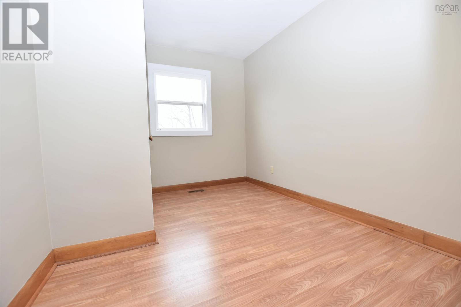 6 Pembrooke Street — photo 21