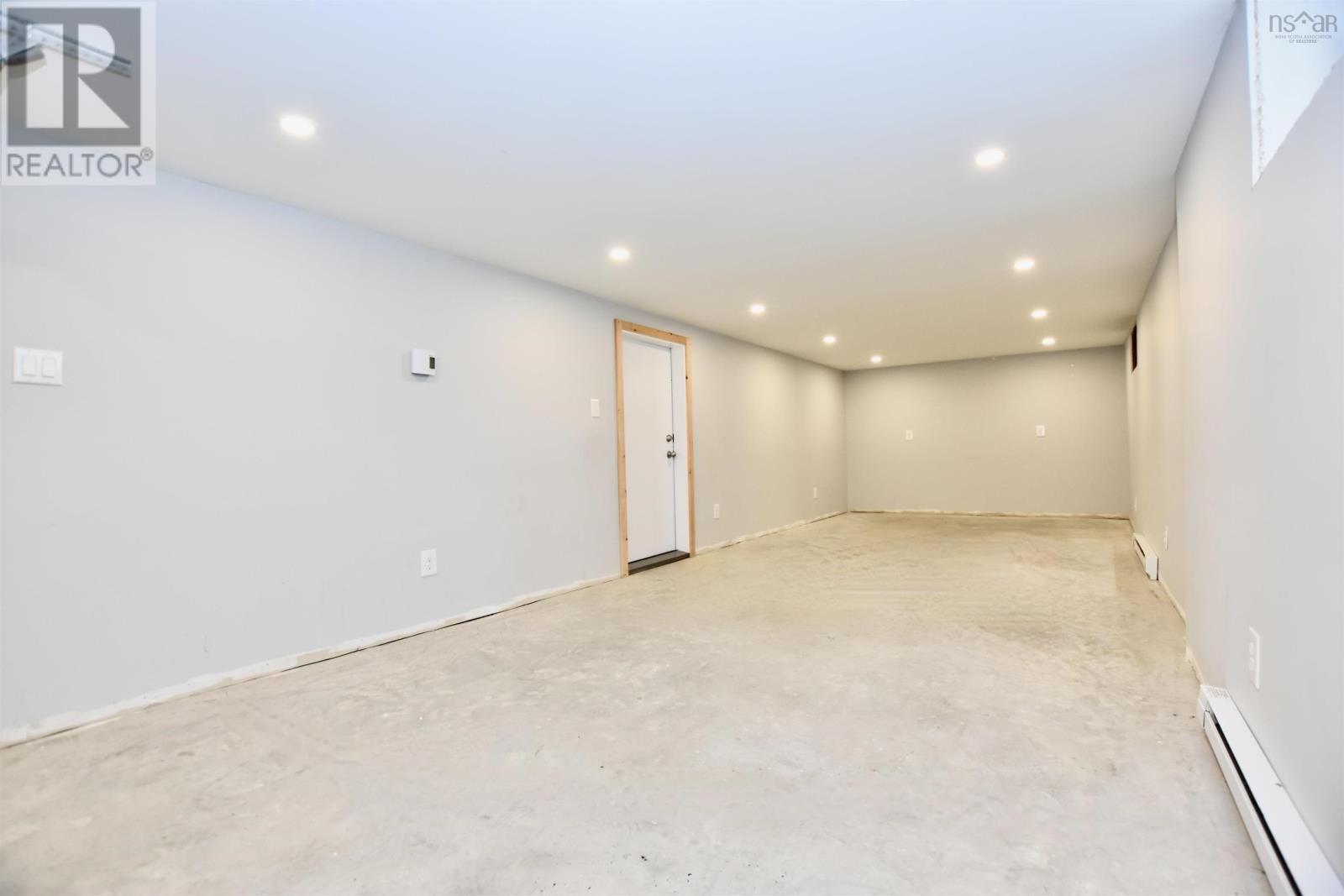 6 Pembrooke Street — photo 26