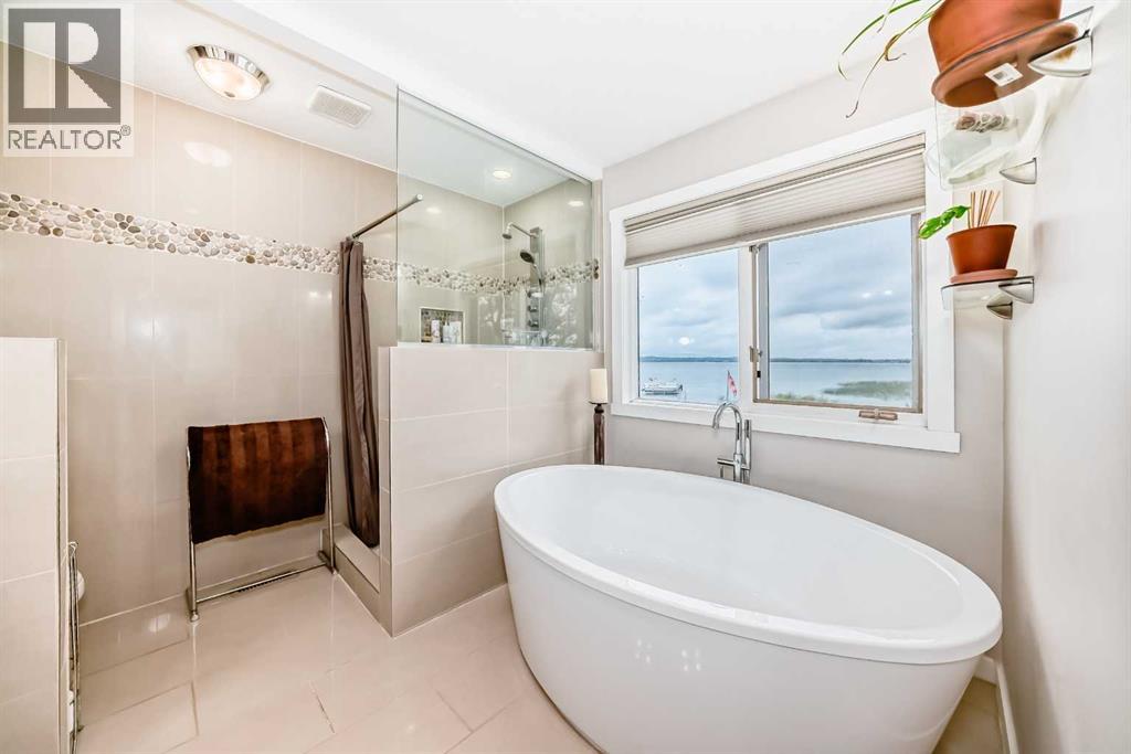 Lakeside Ensuite