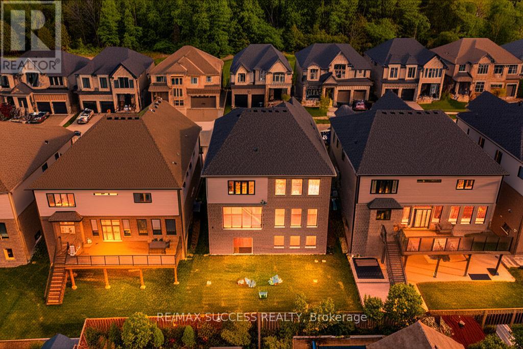 554 BRIDGEMILL CRESCENT E — photo 50