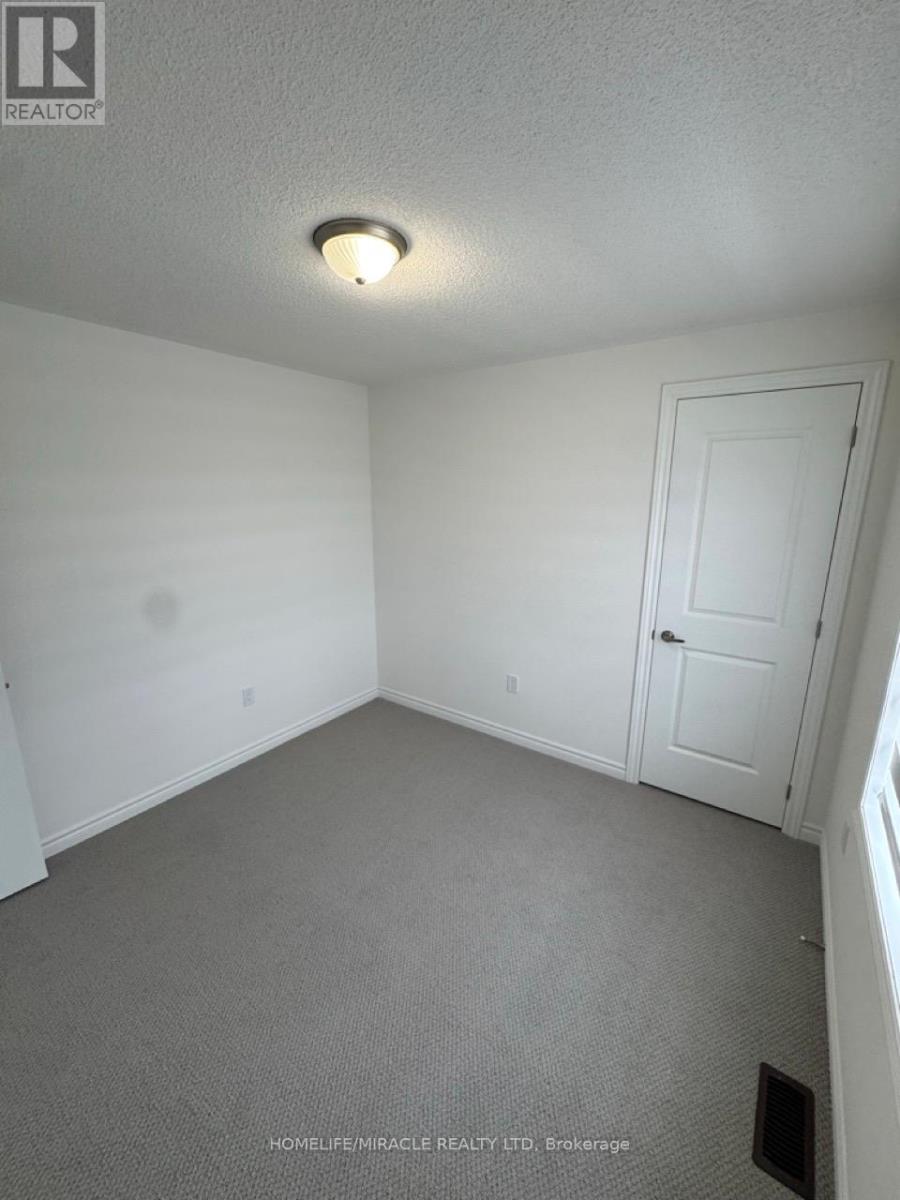 10 FERGUSON STREET — photo 28