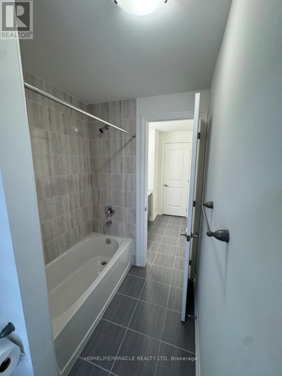 10 FERGUSON STREET — photo 33