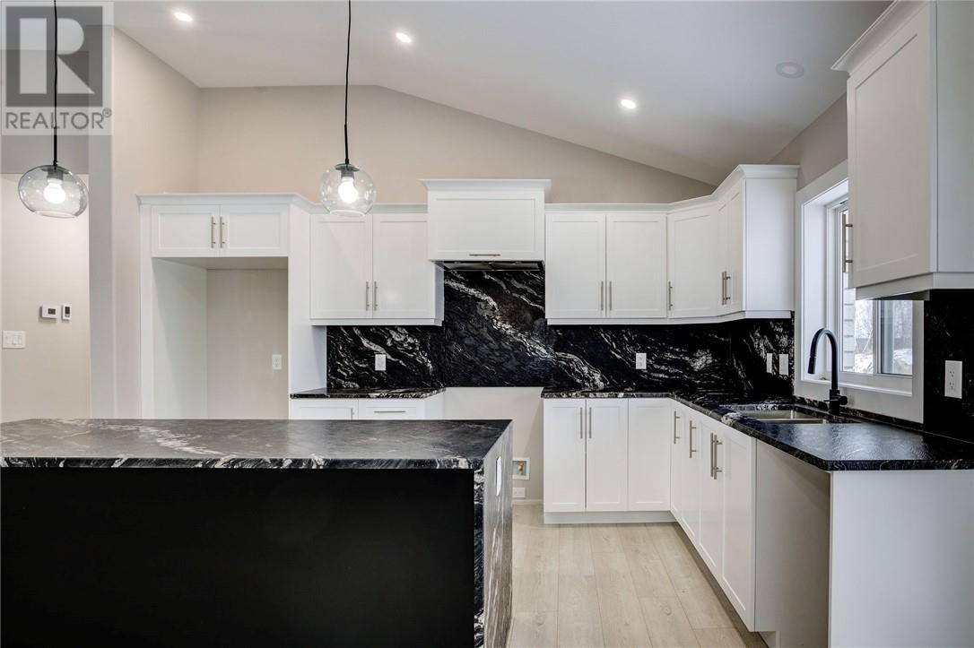 837 Moonrock Avenue, Sudbury, Ontario, P3E5Z5 — Photo 6