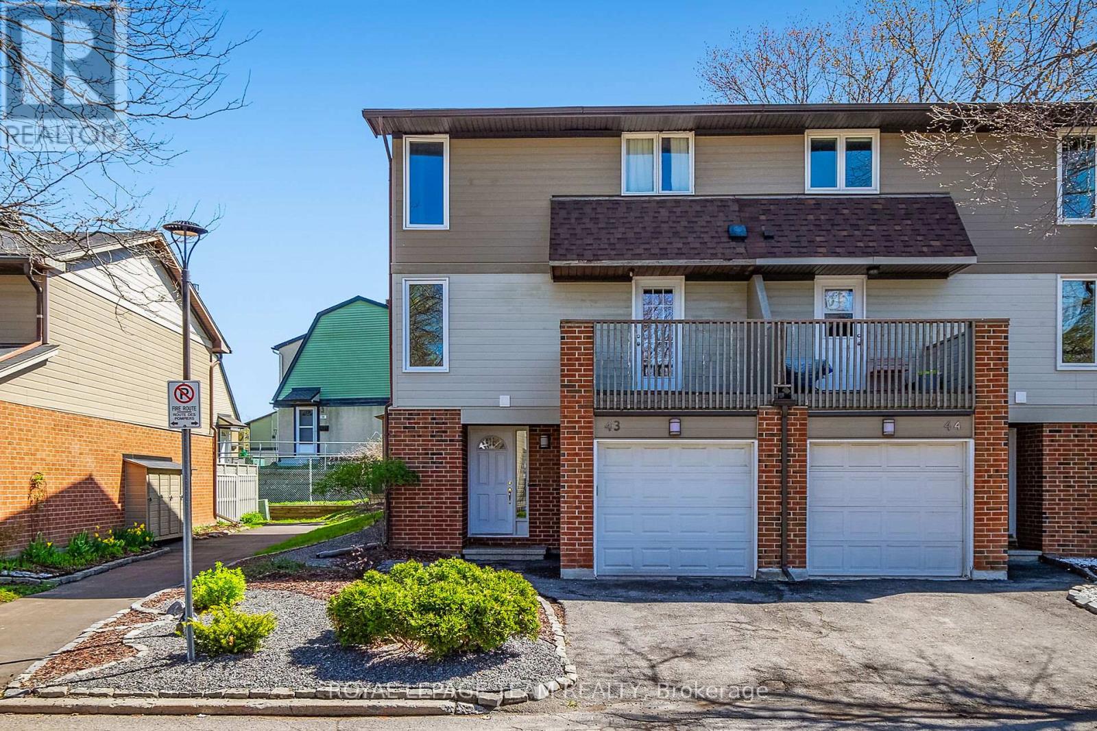 #43 3205 UPLANDS DRIVE NE - 1