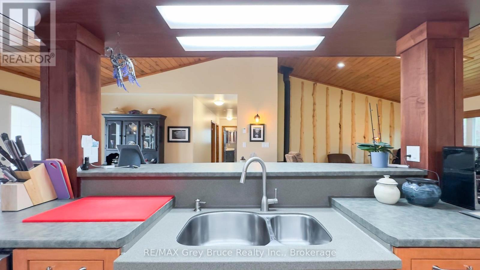 236 BRUCE STREET - 9