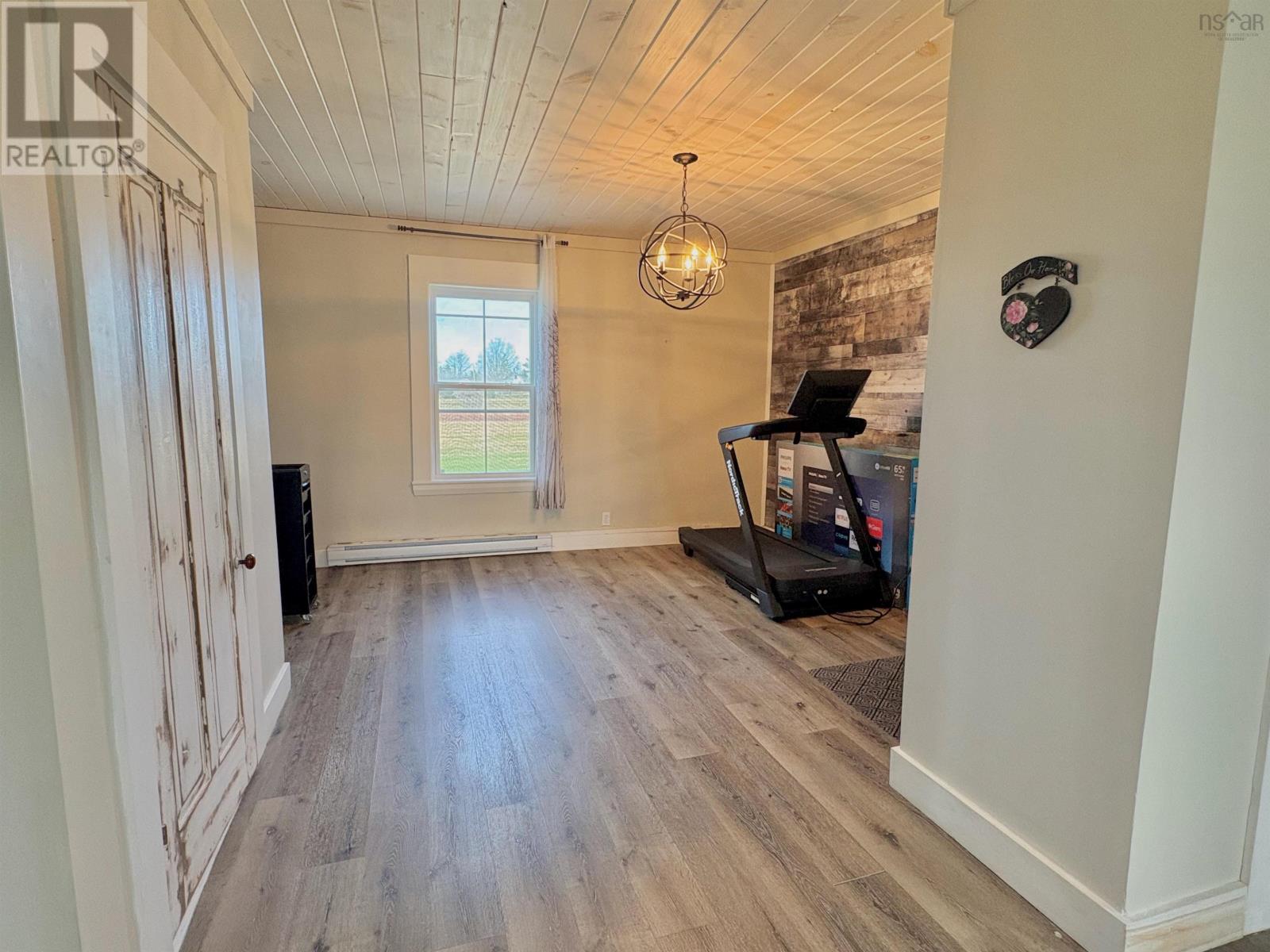 Property 9 of 30 of 927 Highway 334