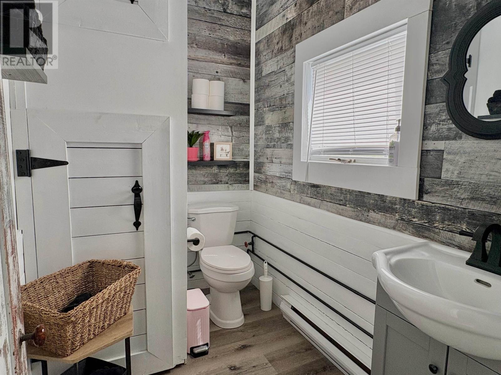 Property 3 of 30 of 927 Highway 334