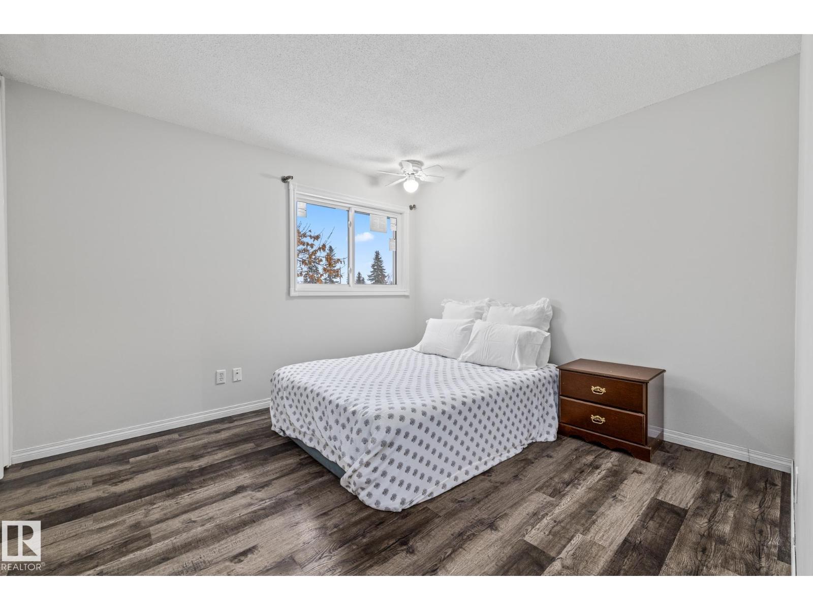 145B ROYAL RD NW - 18