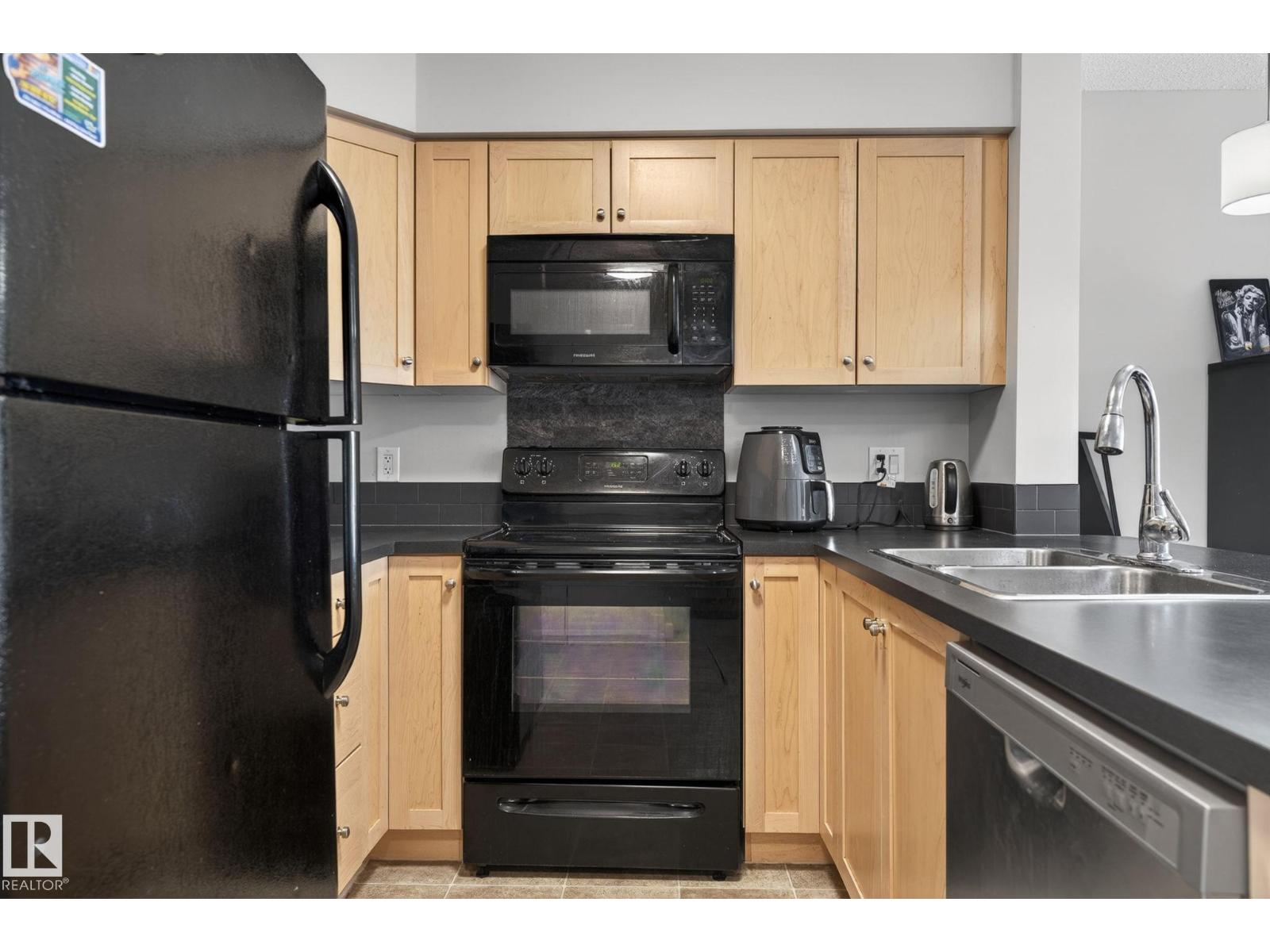 #307 3719 WHITELAW LN NW SW, Edmonton