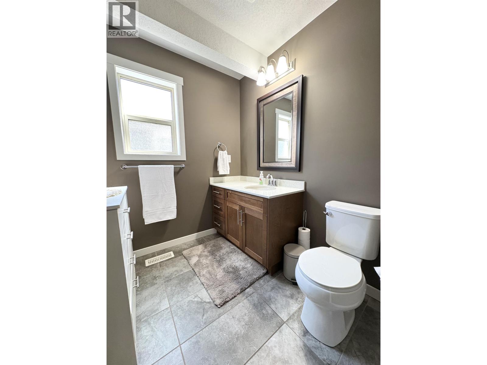 #201 7400 CREEKSIDE WAY - 17