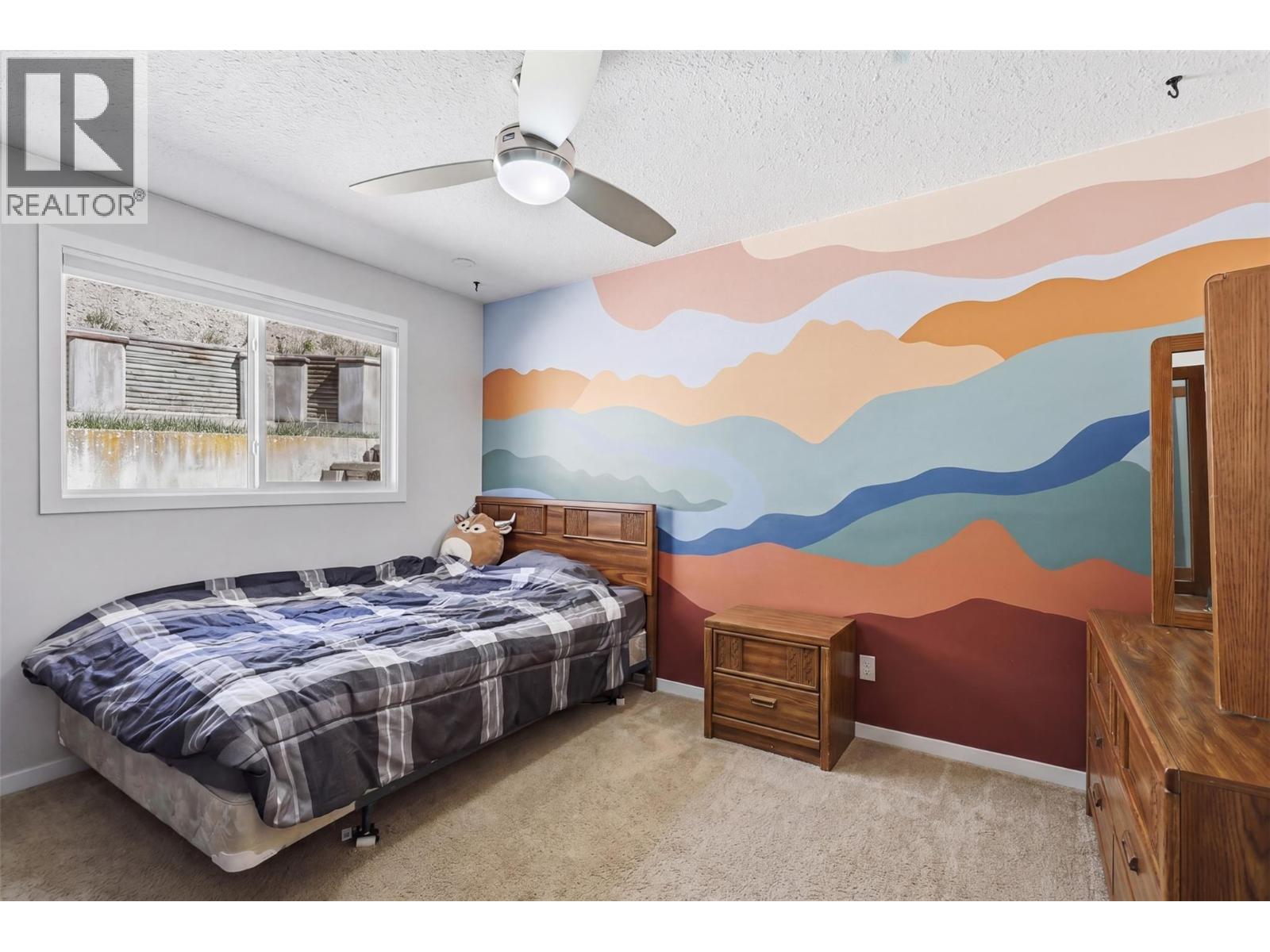 1572 MT DUFFERIN Drive - 17