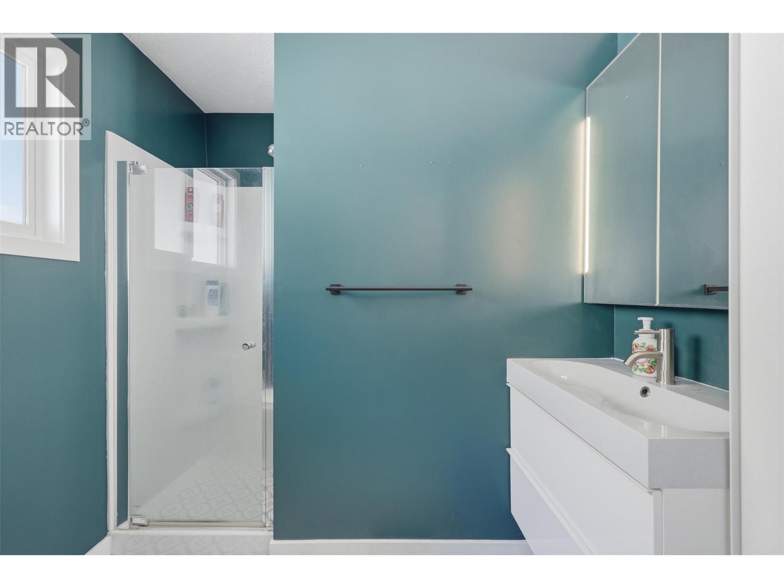 1572 MT DUFFERIN Drive - 20